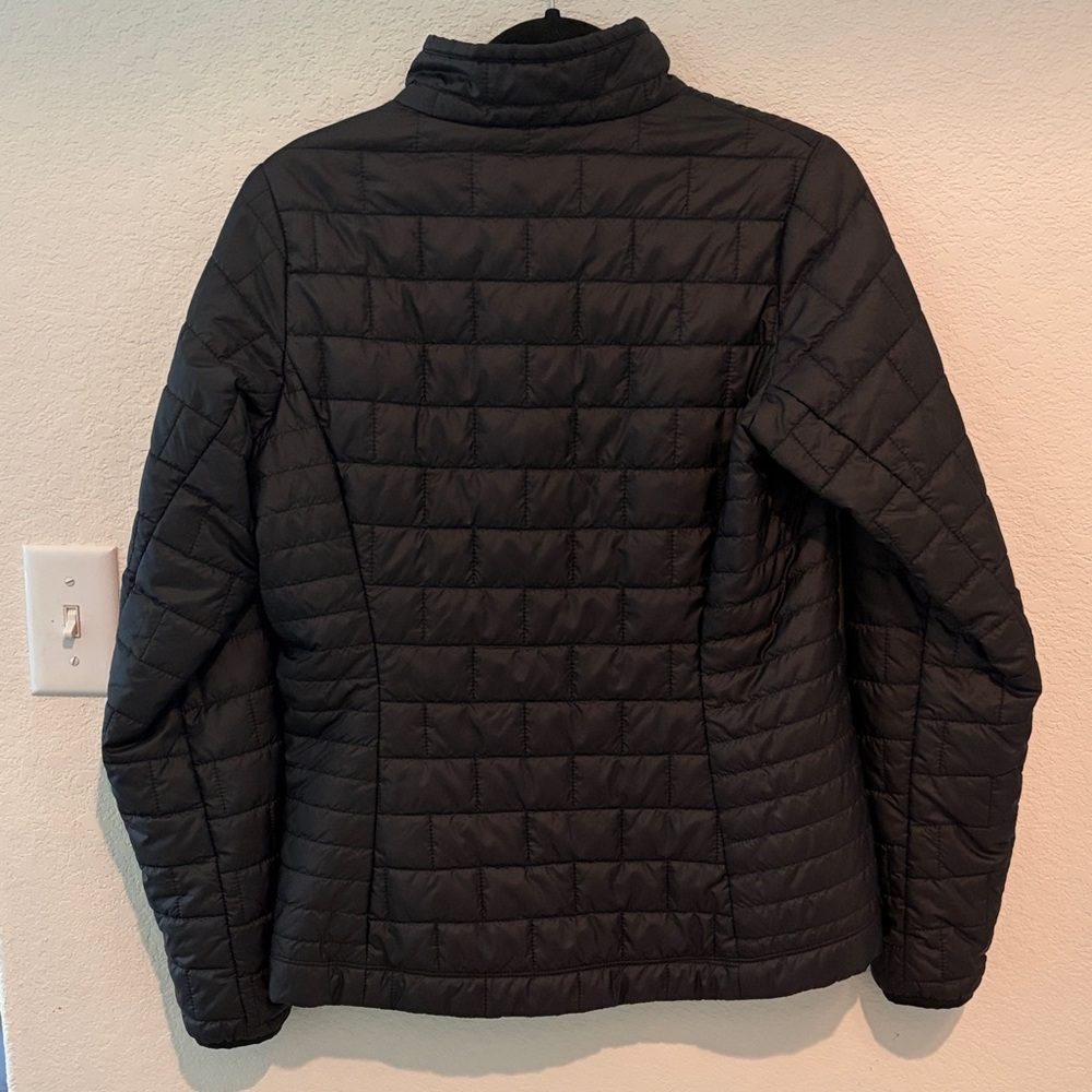 Patagonia Women’s Black Nanopuff Jacket - Picture 3 of 10